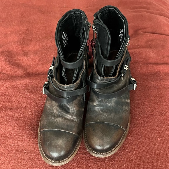 Freebird Crue - Picture 2 of 9